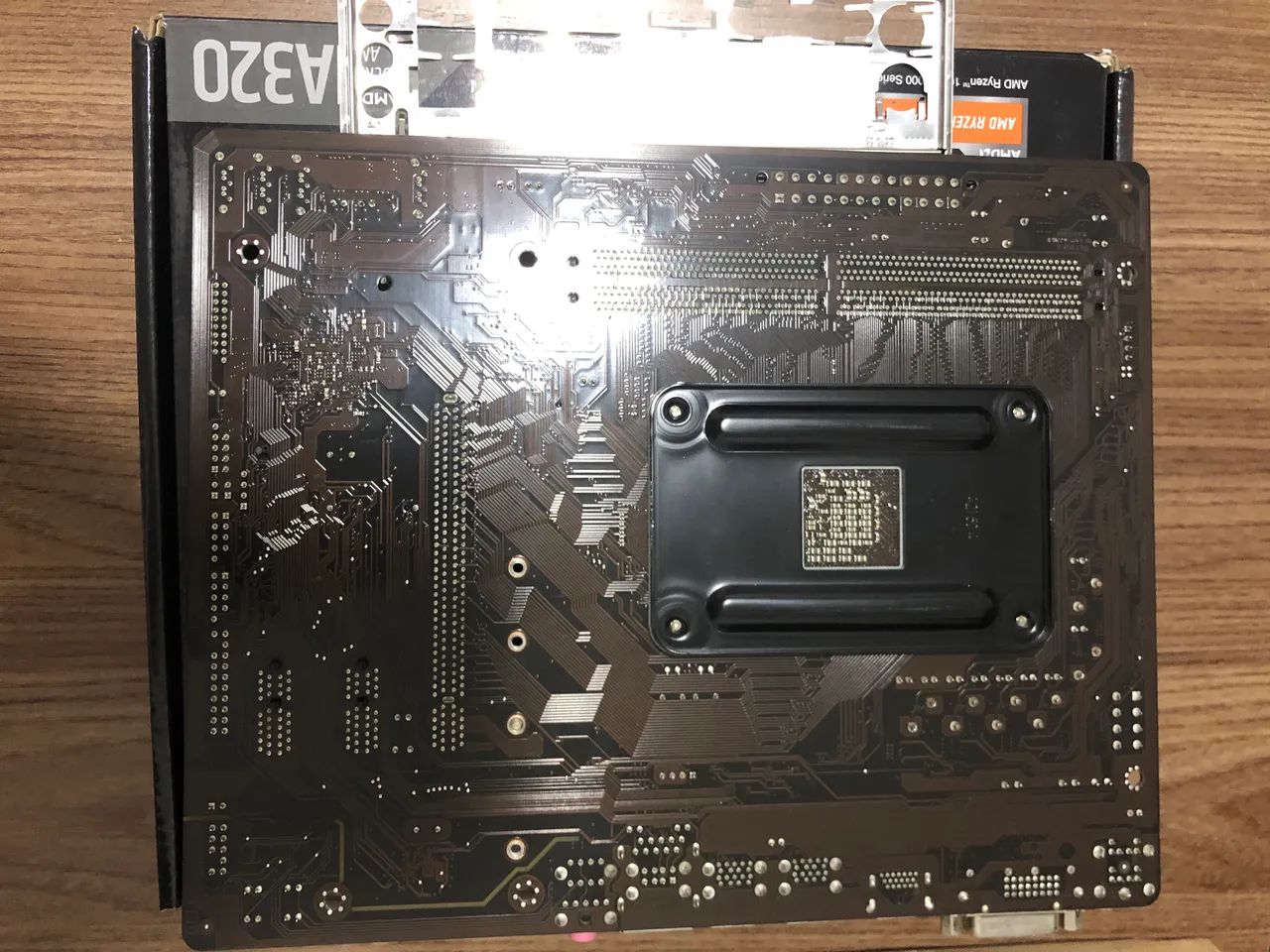 Gigabyte a320m-h + Ryzen 5 1600 - Foto 4