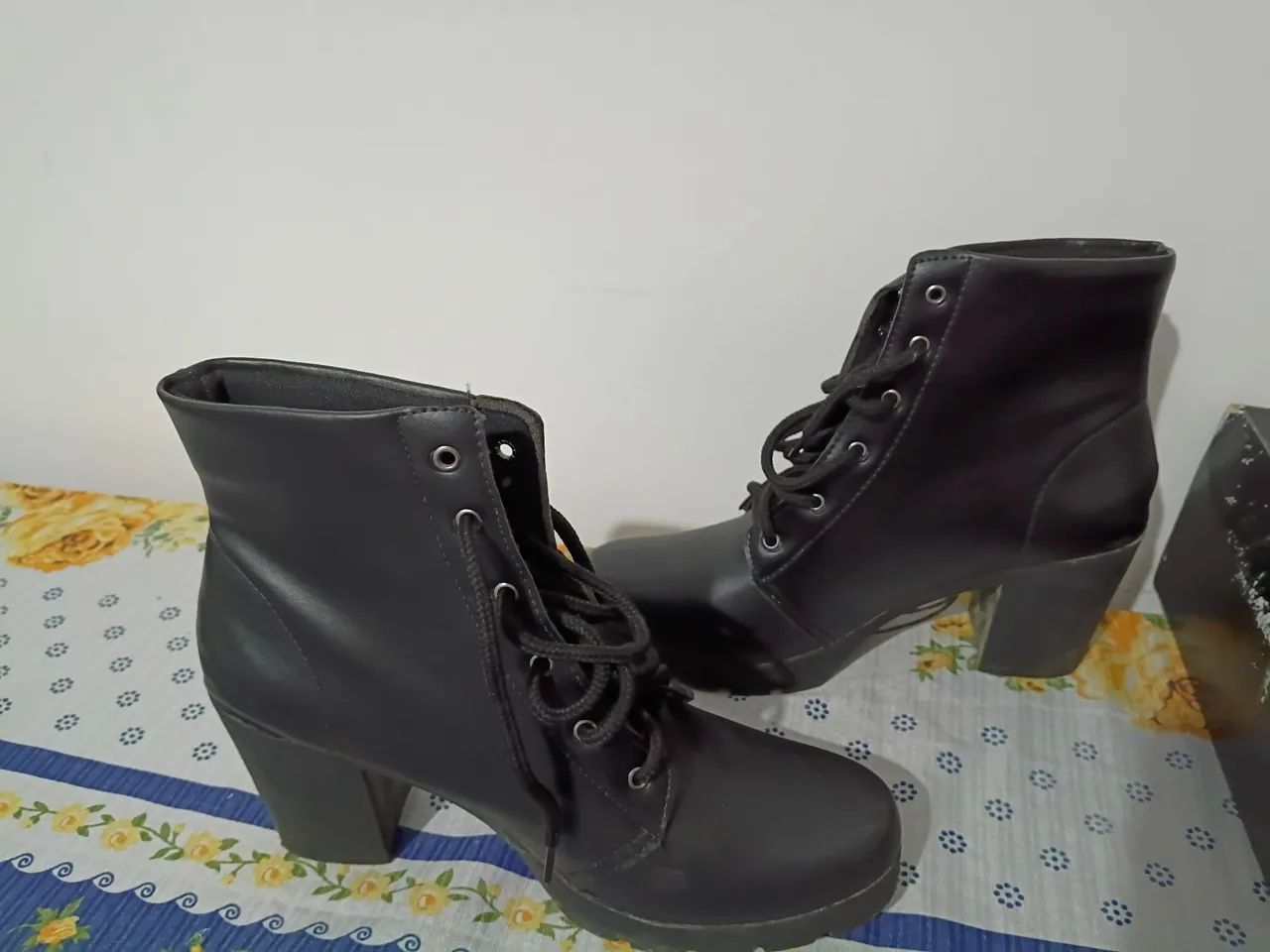 Bota preta 