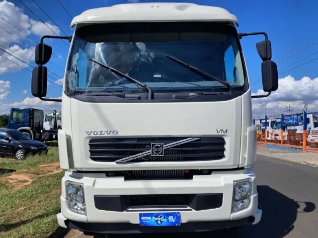 Volvo VM 260 6X2 Chassis - (2008) - Foto 2