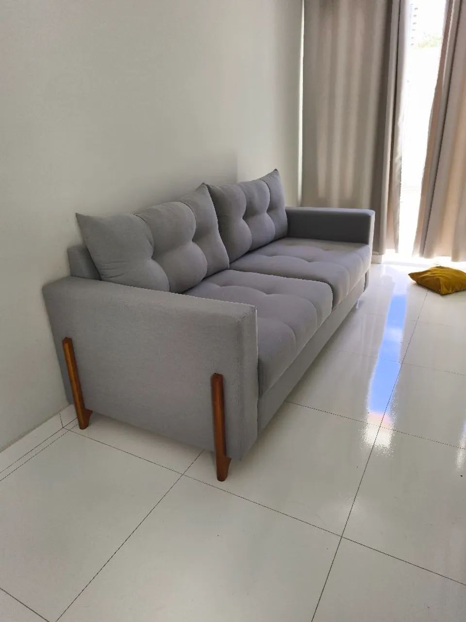 Sofá 2,20m NOVO - Tecido Maiorca Pet Friendly com nota fiscal  - Foto 3
