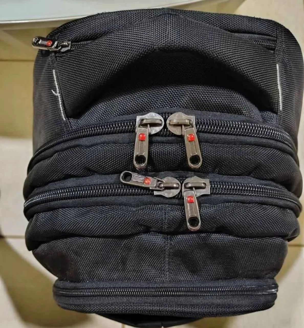 Mochila Executiva com rodinhas (SEMI NOVA)  - Foto 2