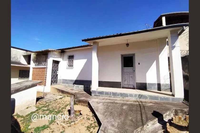 Casa à Venda - Ermelinda, 2 Quartos, 100 m2