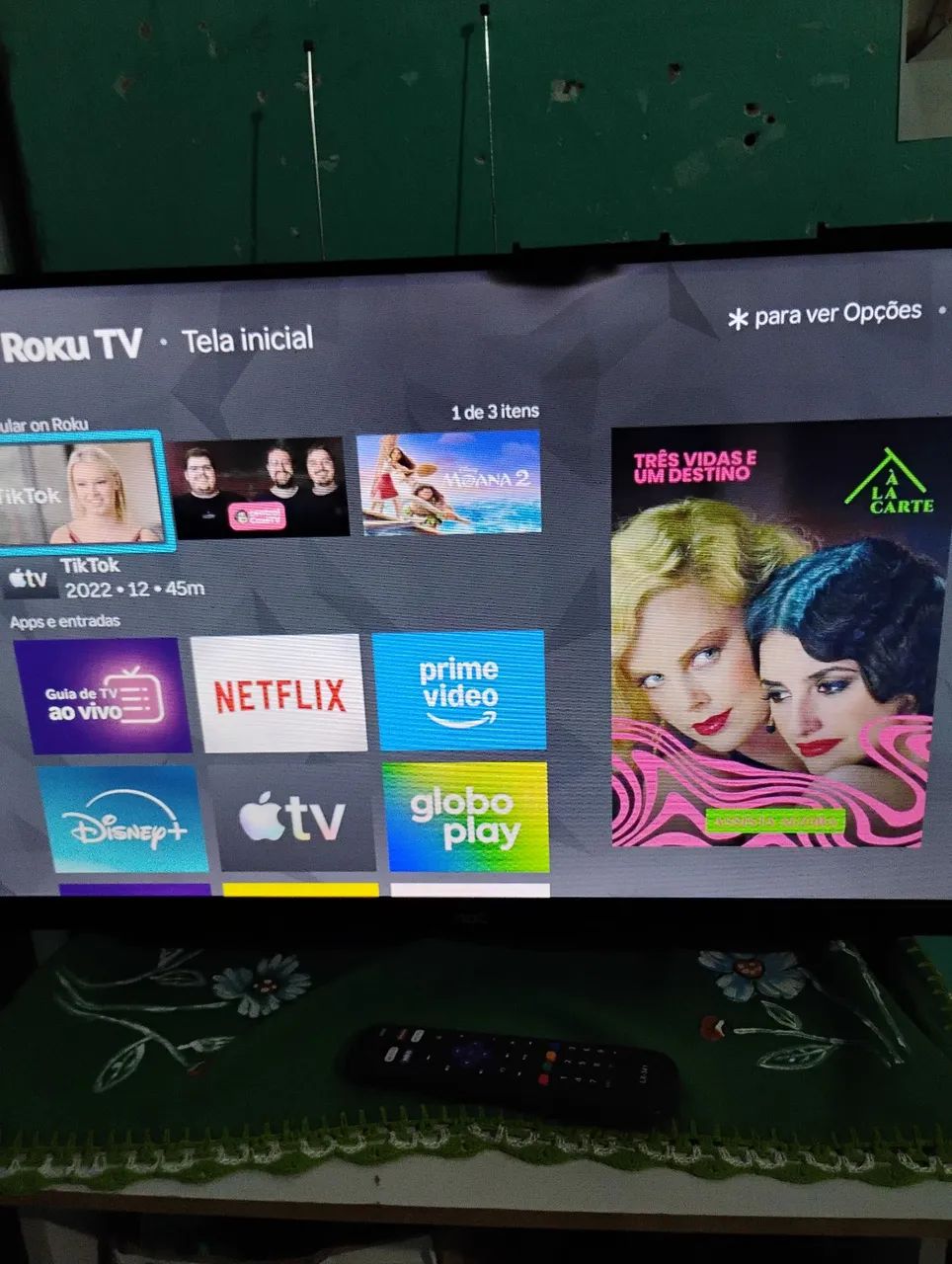 TELEVISÃO 32 POLEGADAS AOC SMART FUNCIONANDO COM CONTROLE  - Foto 2