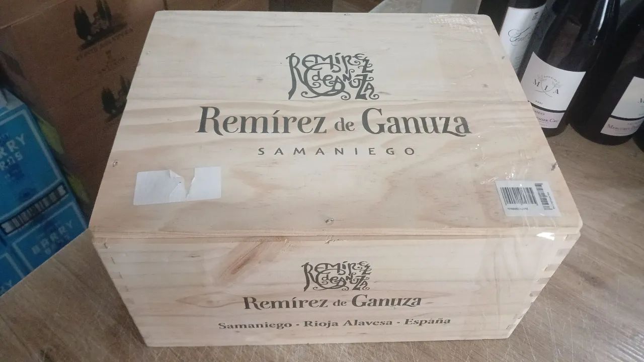 Caixas de vinhos vazias decoração 448314778824878084