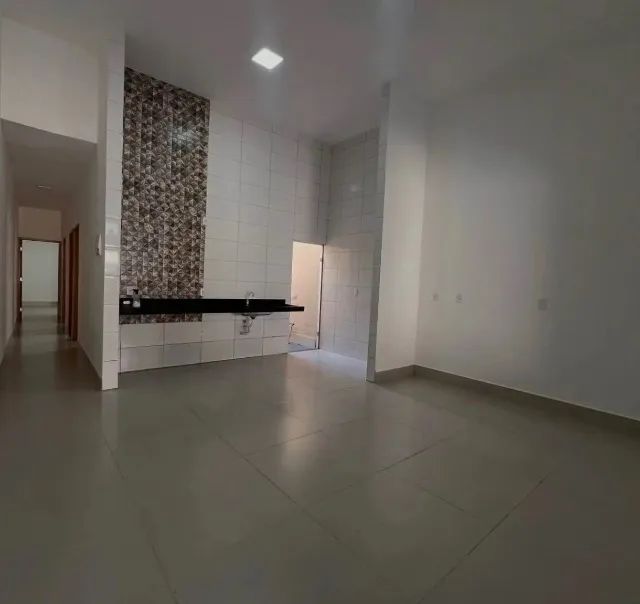Casa com dois quartos bonita e bem conservada