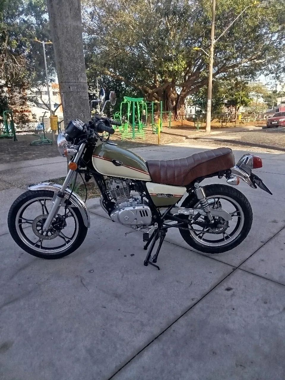 Intruder 125 - Foto 2