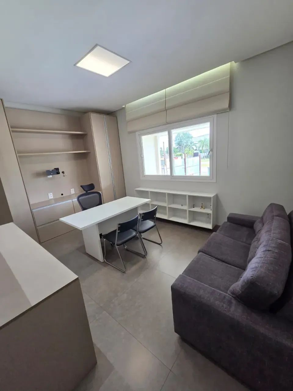 Jardins Coimbra  Casa com 4 Suítes, Piscina e 380 m² - Foto 5
