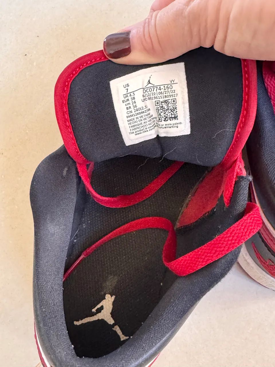 Tênis Nike jordan modelo Chicago  - Foto 3