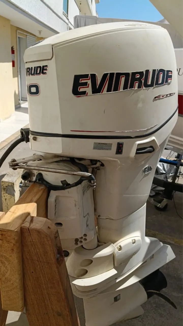 Motor Evinrude 90 HP e-Tec  - Foto 4
