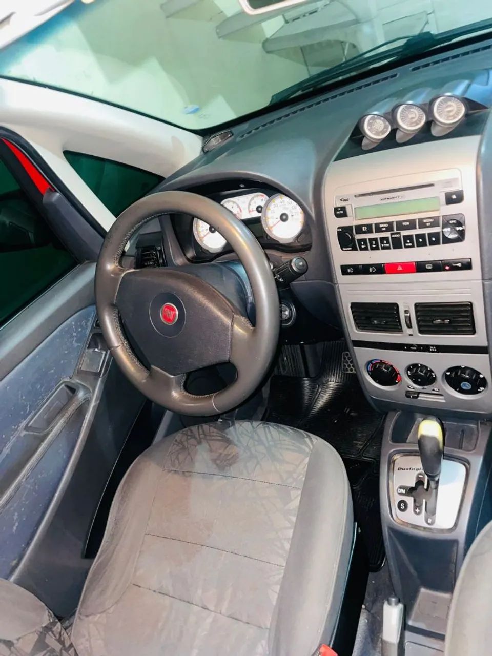 Fiat Idea Adv./ Adv.lock.dualogic 1.8 Flex 5P 2010 - Foto 2