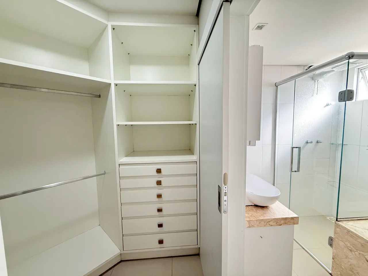 Locação anual 2 suítes 2 vagas churrasqueira Balneário Camboriú  - Foto 10