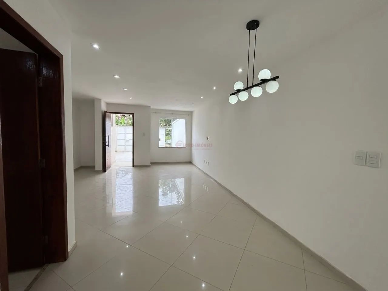 Casa ampla com 3 quartos - Foto 3