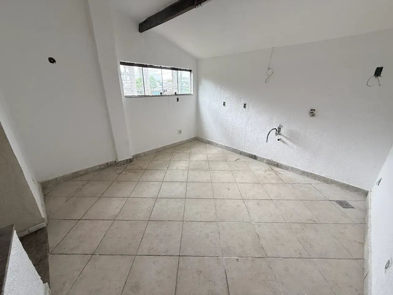 Excelente Sala Comercial em Vargem Grande - Foto 3