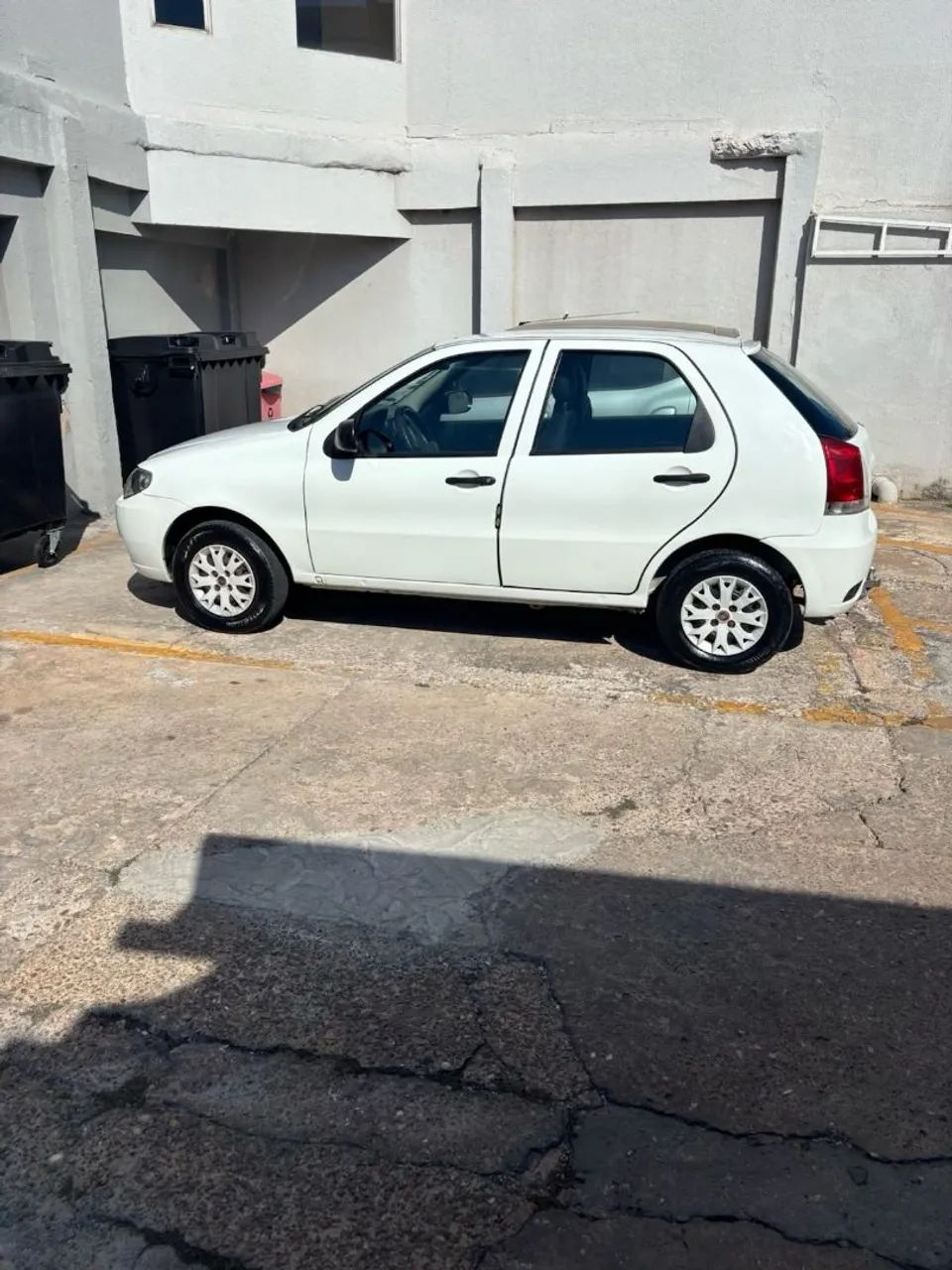 Fiat Palio Celebration 1.0 Fire Flex 8V 2P 2016 - Foto 2