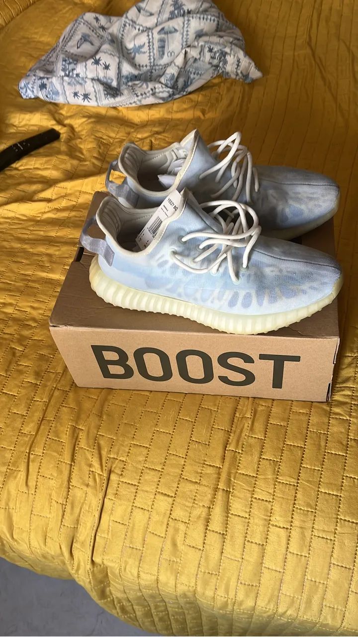 Yeezy 350 com caixa pra sair rápido - Foto 2