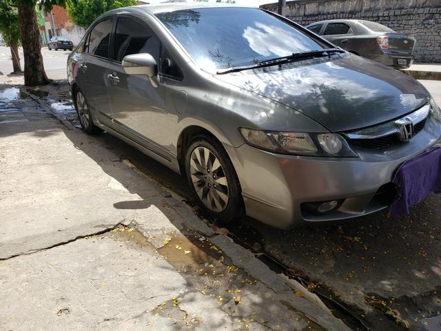 Honda Civic 2010 lxl - Foto 4