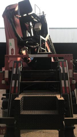 Caminhão Munck Traseiro 70 ton,Giro infinito - Foto 6