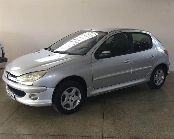 PEUGEOT 206 2004/2004 1.6 FELINE 16V GASOLINA 4P MANUAL - Foto 2