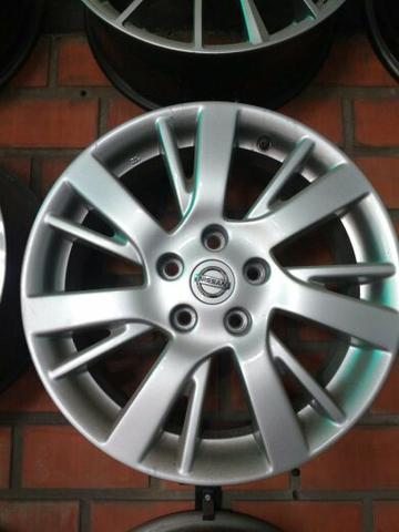 Rodas LL Sentra 2015 17 Pol