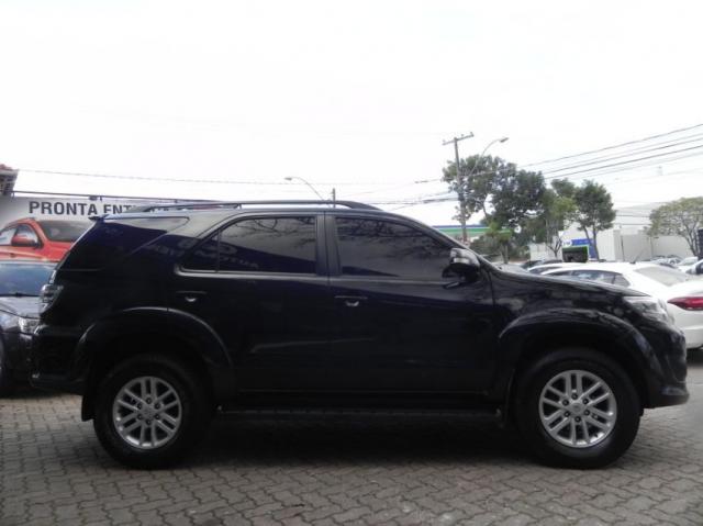 Toyota Hilux sw4 srv 4x4 4P - Foto 3