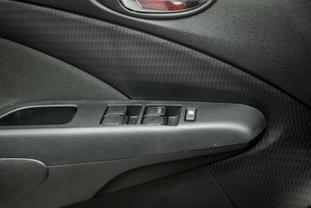 Étios Hatch XLS 1.5 Mec. 2017 - Foto 16
