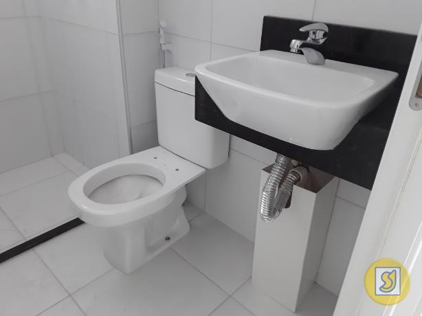 Apartamento para alugar com 3 dormitórios em Guararapes, Fortaleza cod:50503 - Foto 17