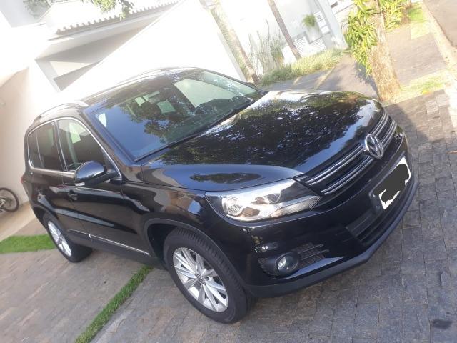 Volkswagen Tiguan 2.0 TSI 2015 (teto solar) completa
