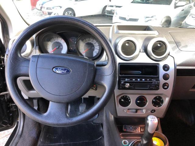 Ford Fiesta Sedan 1.0 Completo 2010 - Foto 8