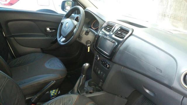 Sandero Stepway 1.6 2015 Branca - 04 Pneus Novos, Todas Revisões feitas na Concessionária - Foto 9