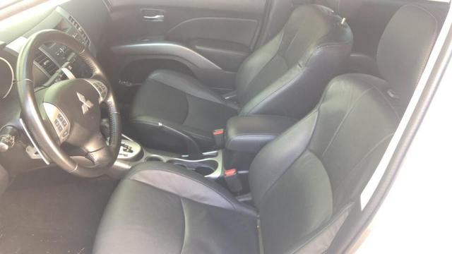 Mitsubishi Outlander 2.0 Automático 2013 - muito nova - todas as revisões feitas na Mit - Foto 6
