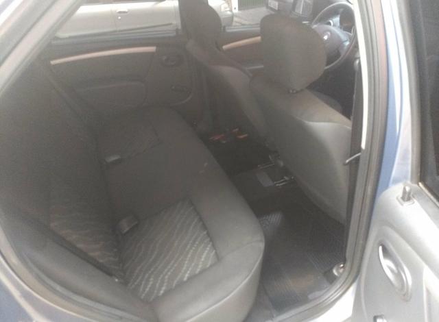 Renault Logan - Foto 6