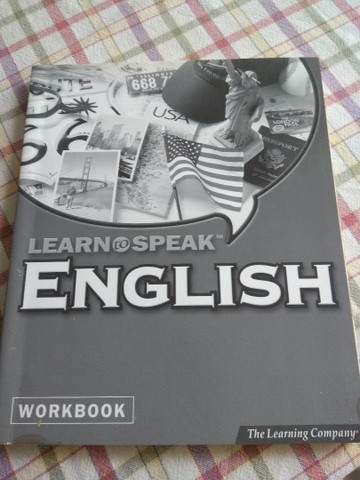 Livro de inglês exercícios.