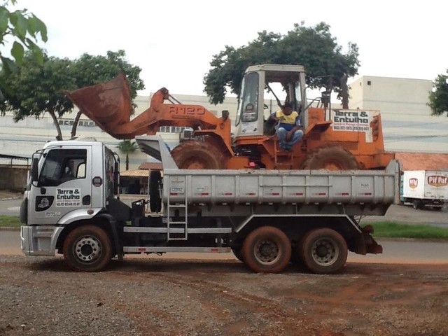 Miniescavadeira  - Foto 5