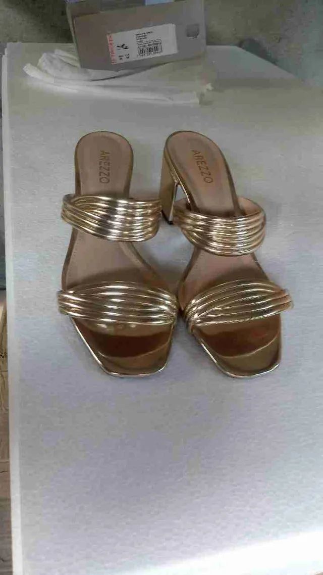 Uma linda sandália arezzo mule 37 