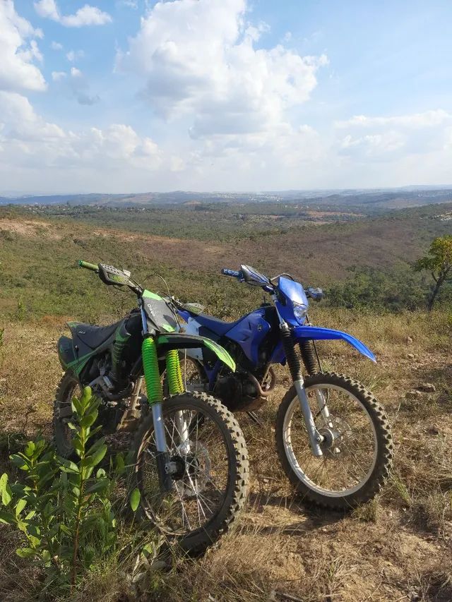 VENDA DE MOTOS - TRILHA E MOTOCROSS, Uma CRF 240