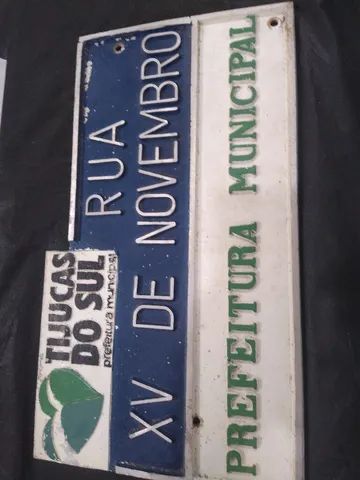 Placa antiga de alumínio 