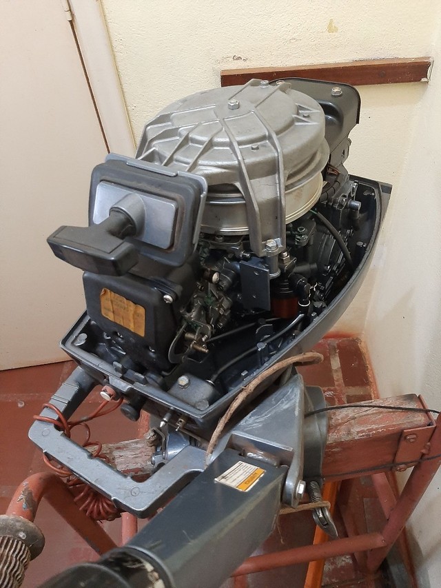 motor de popa Yamaha 15