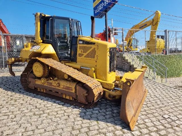 LocaçãoTrator de Esteiras Caterpillar D6N-XL - Foto 2