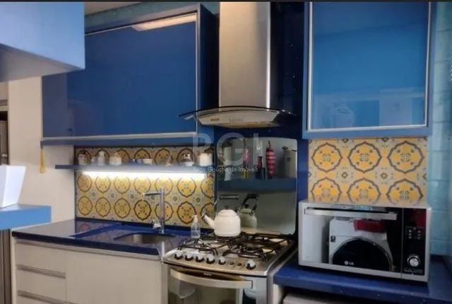 Lindo apartamento com 124 m² de área privativa e todo reformado.2Possui amplo living para  - Foto 4