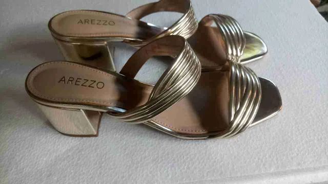 Uma linda sandália arezzo mule 37  - Foto 2