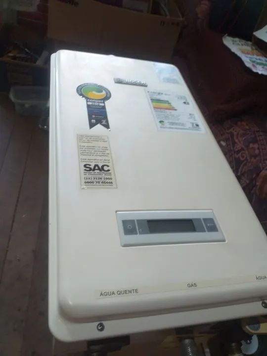 Aquecedor de água a gás Bosch - 80,9% de rendimento - Com selo Conpet! - Foto 2