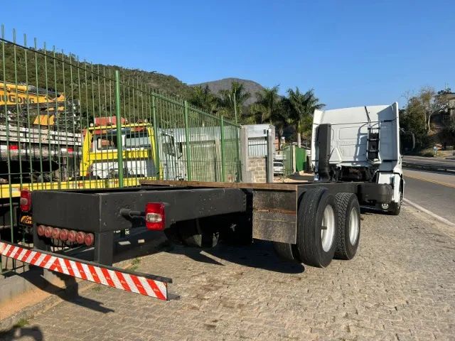 Volkswagen Constellation 24.250 cabinado teto alto  2009 chassis de 9 metros, 530.000km - Foto 10