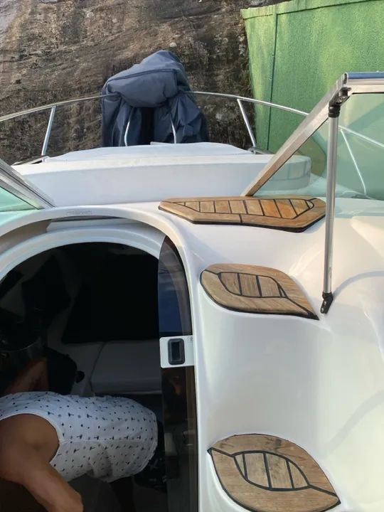 Lancha Triton 29.5? - 300HP Volvo Gas - Foto 9