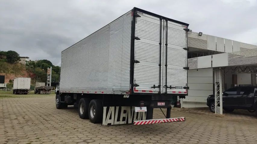 ford/2422 t, ano 2004/2004, com bau - Foto 6