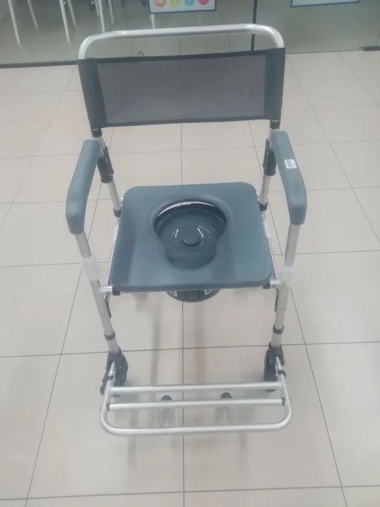 Cadeira de banho Alumínio  - Foto 4