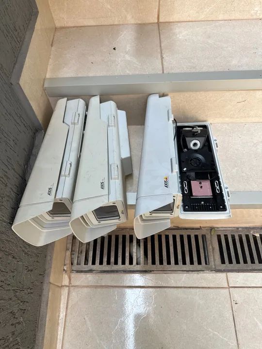 Caixa de proteção para câmera Axis 