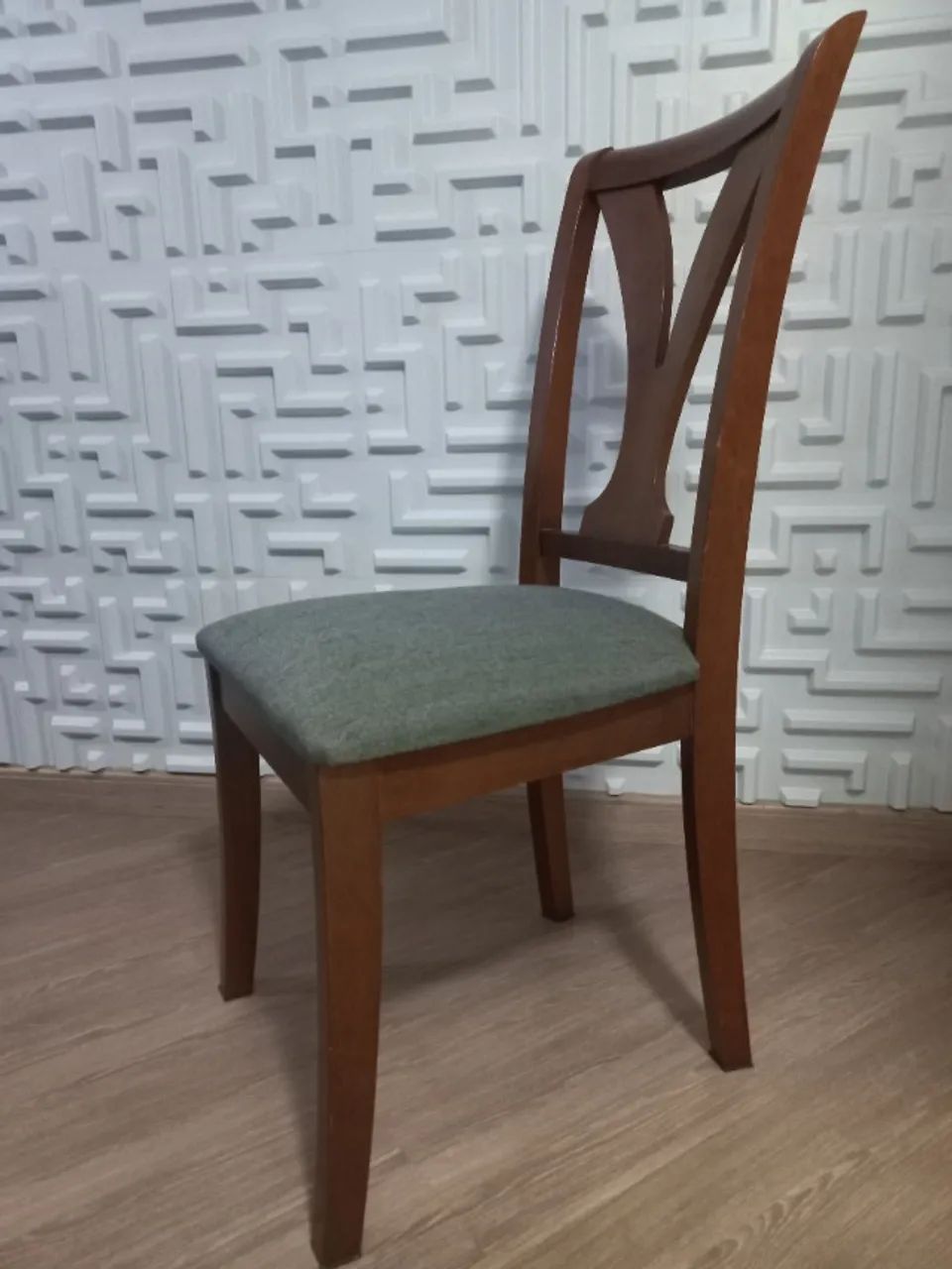 Vendo Conjunto de Mesa de Vidro + 8 Cadeiras + Buffet usados - Foto 3