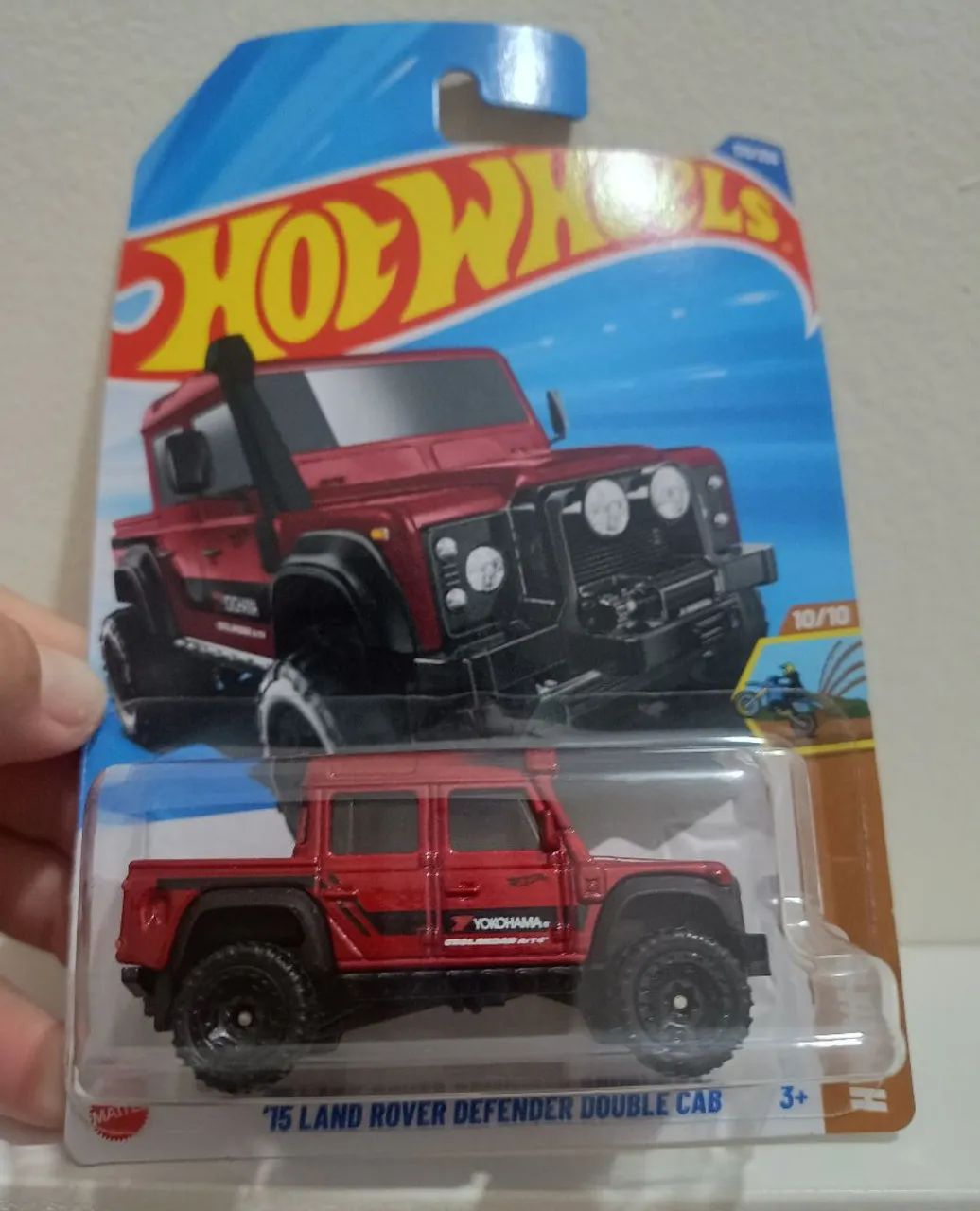 Hot Wheels '15 Land Rover Defender Double Cab