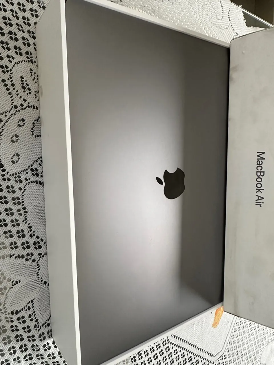 MacBook Air - seminovo na Caixa