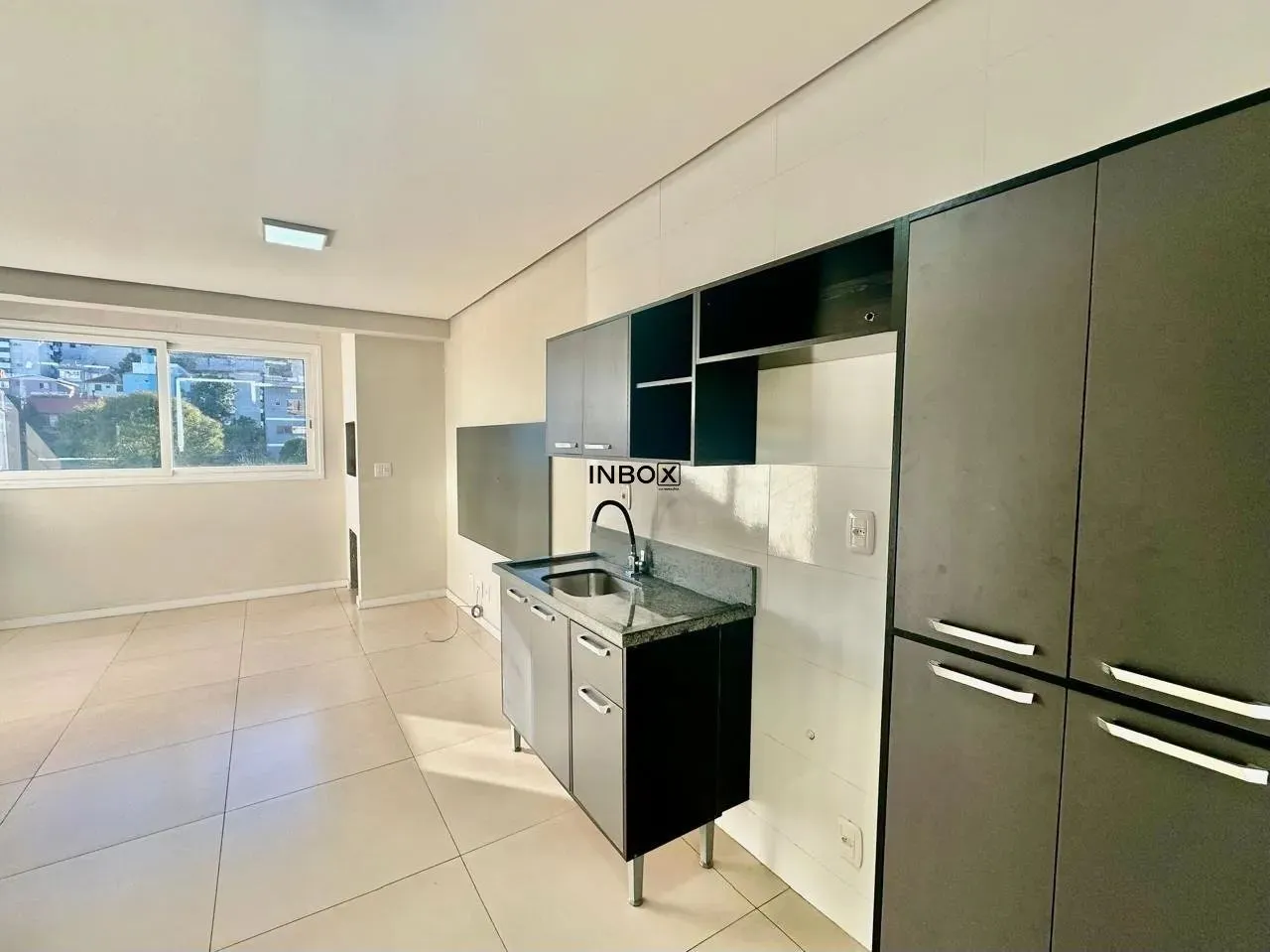 INBOX CIA IMOBILIARIA ALUGA - Apartamento de 01 quarto no bairro Humaitá